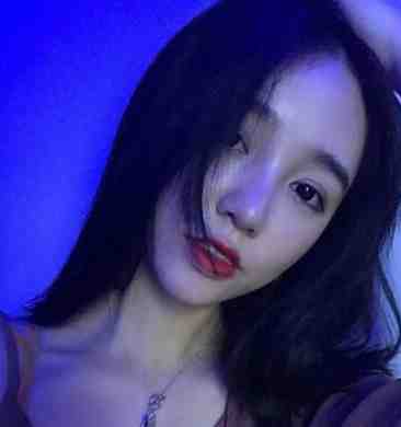 离婚后，傲娇大佬日日缠着她