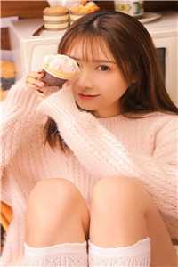 活成前任白月光后，她桃花朵朵开