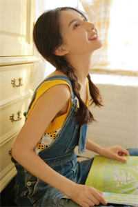 炮灰女配重生后，她被大佬缠上了