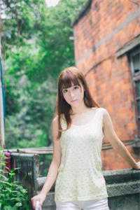 女扮男装,勇闯男校的女王陛下