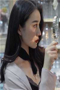穿成败家子？没关系，他有良田万亩