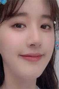穿书霸总炮灰前妻后，我躺平了