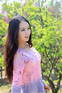 穿书女配被反派一家团宠了