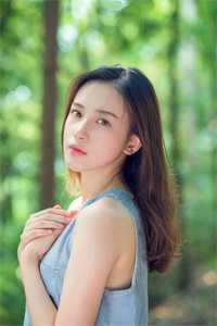变成螳螂后,我在场上杀疯了