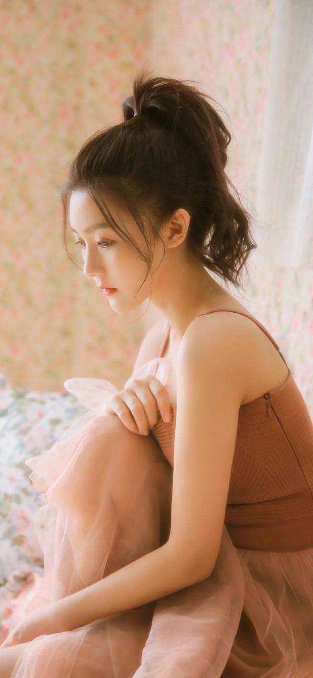 穿书后，剧情彻底崩了