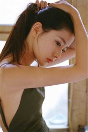 离婚后，傲娇大佬日日缠着她