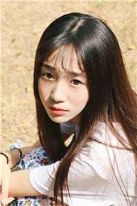 身为主角，我除了女帝老婆一无所有