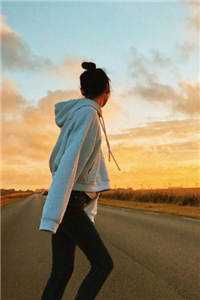 穿书成女配，放手成全男女主