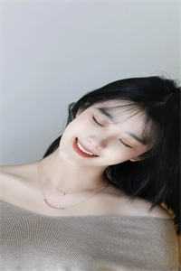 不好了！夫人她抱着别的男人哭！