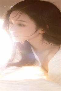 闪婚亿万总裁后，太太她成了白富美