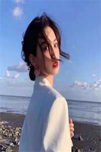 人在灵异世界，开局抽卡仙鬼体？