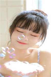 重生后闪婚首长，易孕军嫂养崽忙