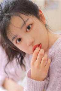 畅销巨著抄家前，医妃搬空敌人库房去逃荒