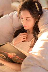 一觉醒来我竟穿成了痴呆小农女