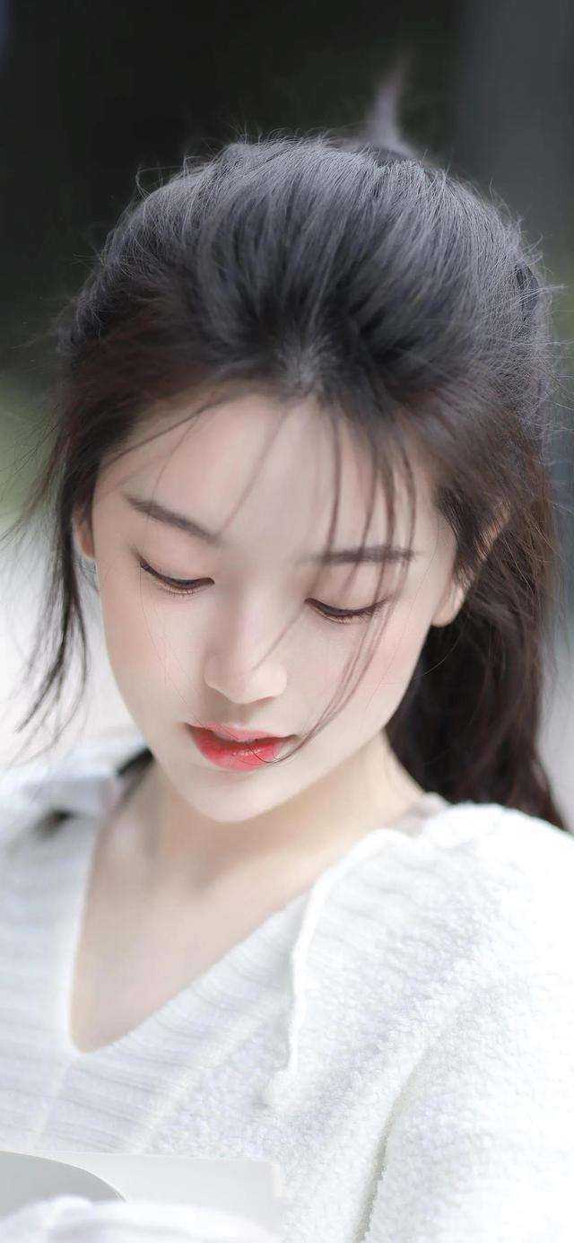 冒牌皇帝，三宫六院齐上阵