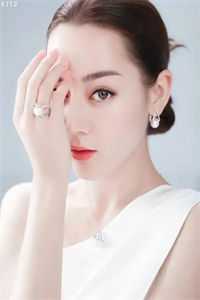军婚甜蜜蜜，穿七零被军官爆宠