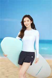 丑女翻身，废柴变大女主了
