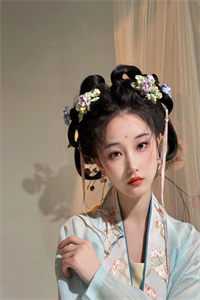 被小姐送给太监后，我杀疯了