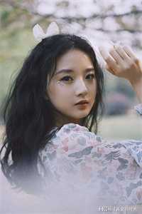 穿越后爆改人设，废材也能做帝王