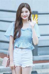 完整篇章老公带着女儿跟白月光一起应酬