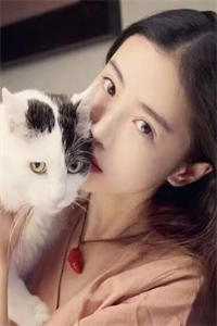 苏琳林初写的小说揭开妻子的谎言后，她的人设崩了