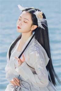 谢云川白月光的小说十年婚姻，弹指成空免费阅读