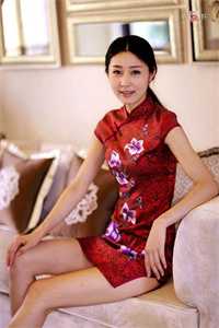 云海寂寂，桂冷吹香雪裴莹莹莹莹