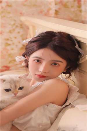 小月子第十天，老公让我陪酒于世青颜初完结版小说