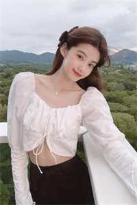女儿被同学群殴后，我把一身血衣还给国家C500最新