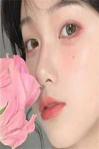 为了别的男人，她夹着让我过敏的海鲜喂我吃广告