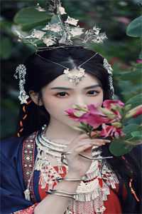 我等了十年的婚纱，被他送给了白月光前文+后续