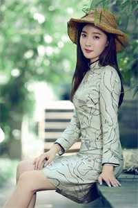 皇后重生斗赢穿越女精选