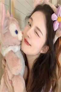 女朋友闺蜜追着要包养我完结
