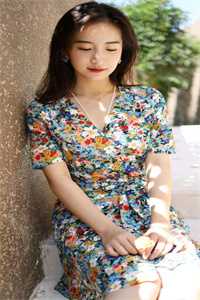 穿婚纱被未婚夫戏弄后，我转身另嫁他人最新