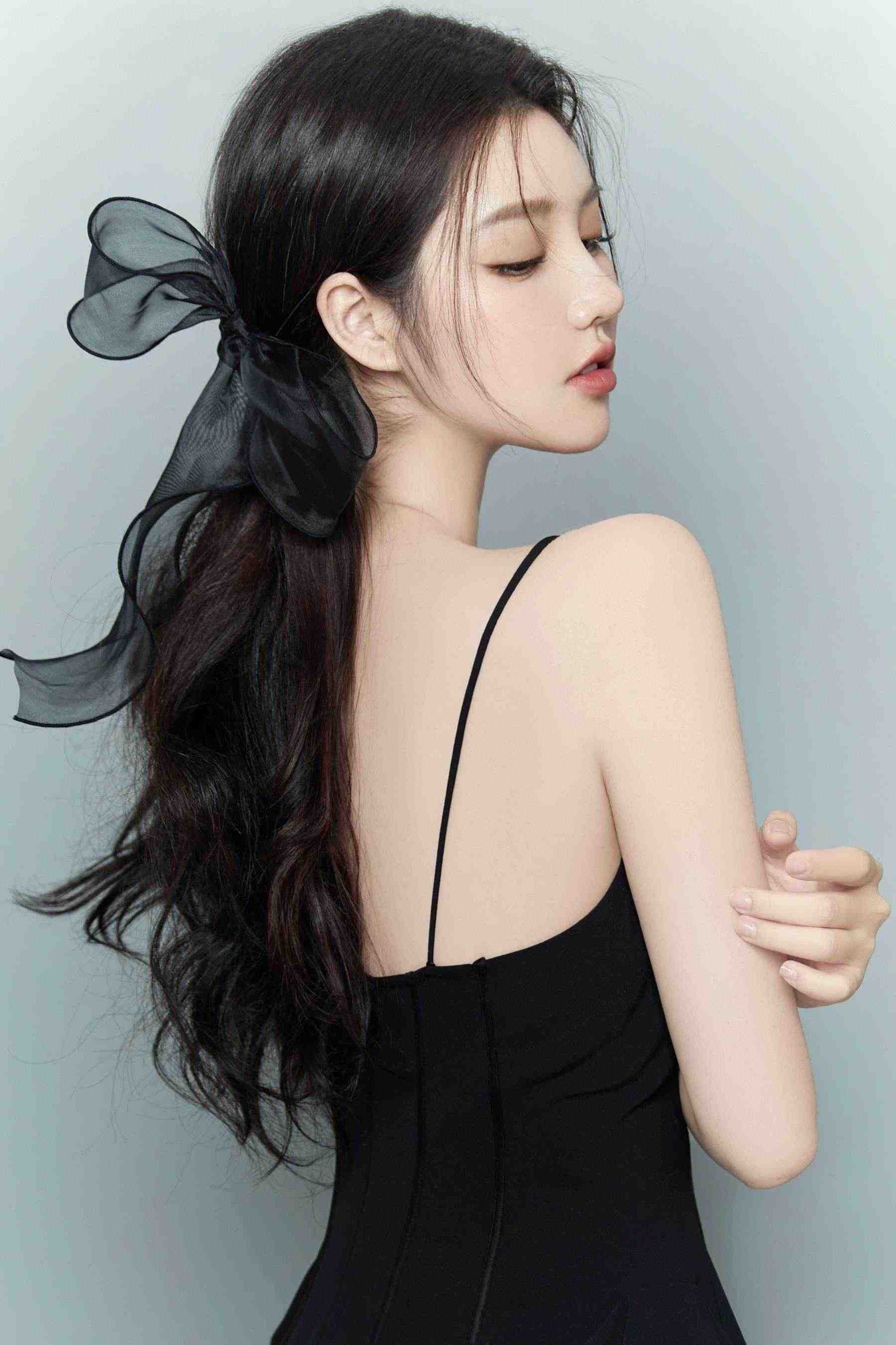 失踪多年的太子回宫废妃，二宝出手后，他却后悔了爽文