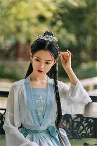 订婚宴上，未婚夫的下属带娃逼婚全文无删减