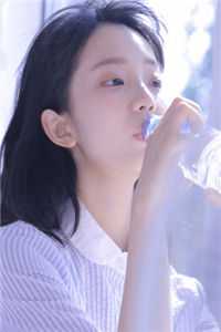 接女儿放学后被直播成小三全文