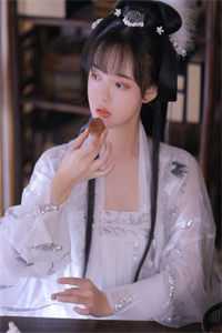 女儿去世时，妻子陪男闺蜜冲浪最新