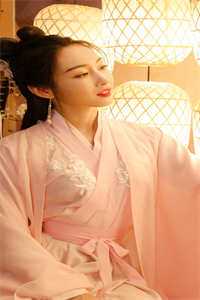 元宵节当天，老公将我祭天复活白月光完结版