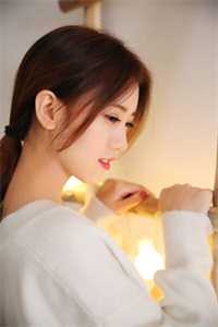 在侯府做了十年乖乖女，我跳井离开后他们却后悔了新上热文