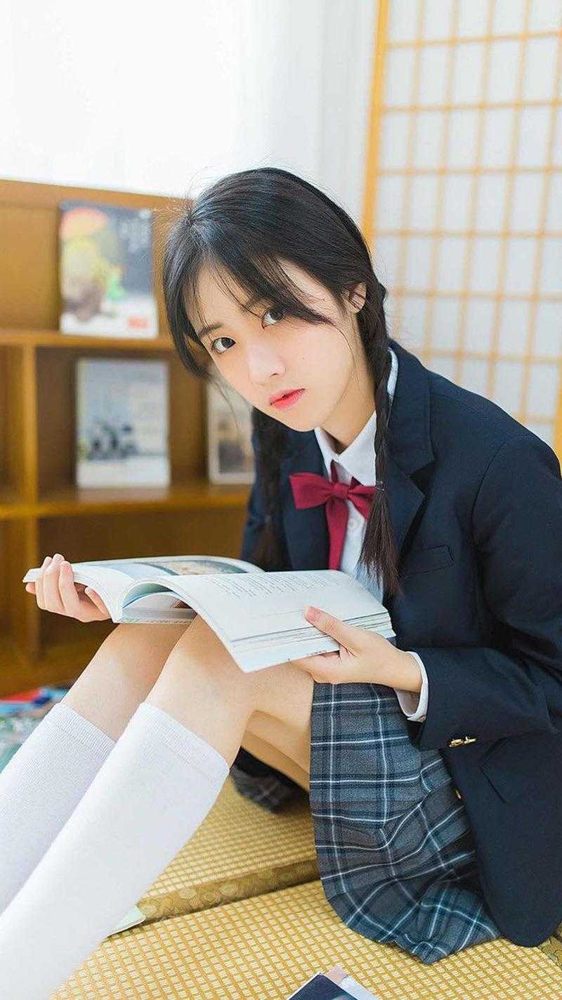 临盆之日夫君让青梅给我接生后，他却悔疯了全新