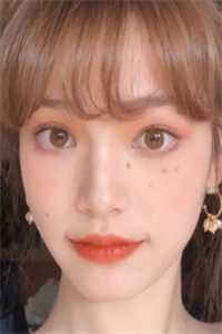 室友拐我进山给他残疾哥生孩子，却不知我是她村大金主完结版
