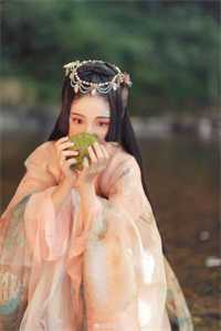 千金女友和竹马领证后C400广告
