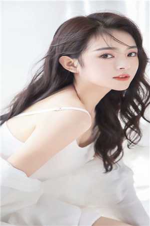 夫君为替表妹出气，拿我私房图在青楼售卖小说