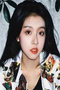 女儿在水里窒息挣扎时，游泳冠军的老公在和白月光选泳裤篇章