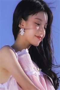 我难产诞下女儿后，老公抱着其他女人热吻申屠泽沈芊全文小说