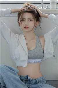 心绞痛发作，女友为了白月光把我赶下车异常火爆