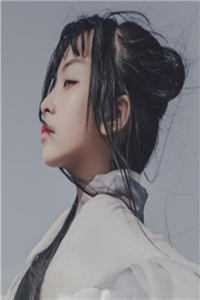 女儿在孤岛被毒蛇咬伤时，总裁老公在和白月光拍婚纱照by