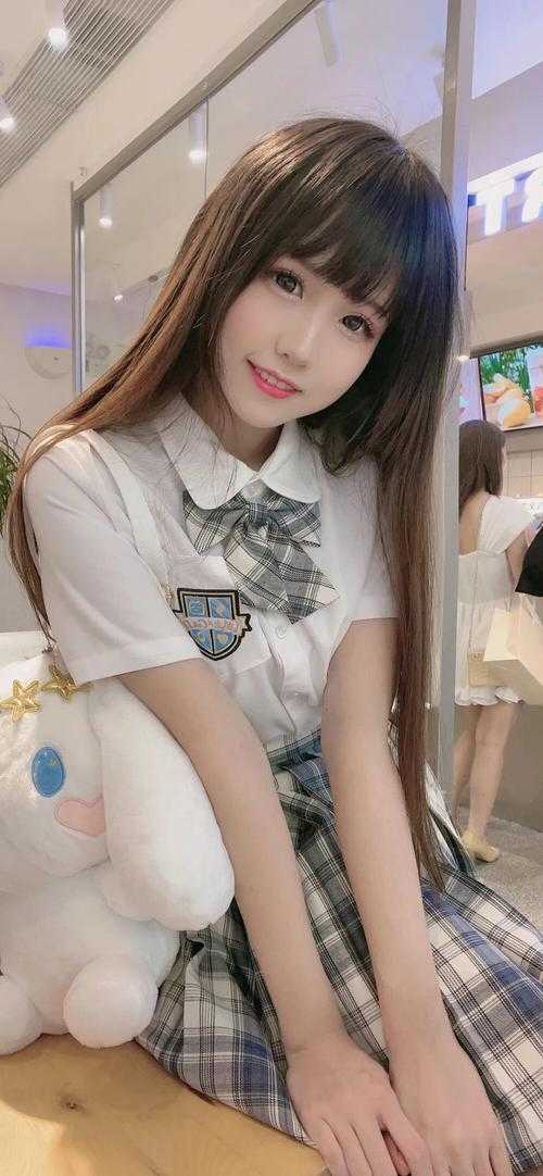 顶级律师丈夫和实习生会议室偷情，我淡定录小视频无删减+无广告