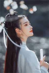 重生后他选白月光，我选小侍卫后续